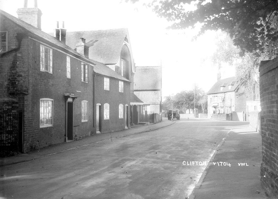 Street scene in Clifton upon Dunsmore.  1930s |  IMAGE LOCATION: (Warwickshire County Record Office)