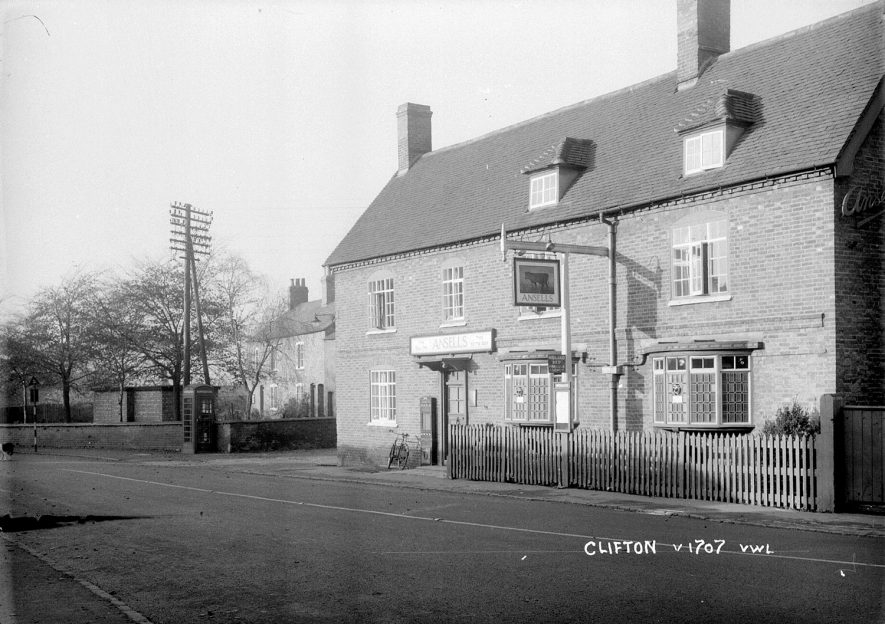 The Bull Inn, Clifton upon Dunsmore.  1930s |  IMAGE LOCATION: (Warwickshire County Record Office)