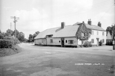 Harborough Magna.  Golden Lion