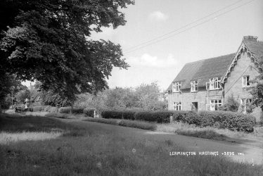 Leamington Hastings.  Village view