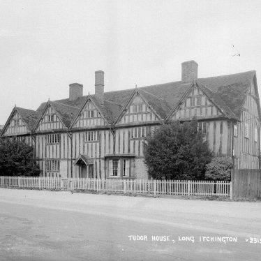 Long Itchington.  Tudor House