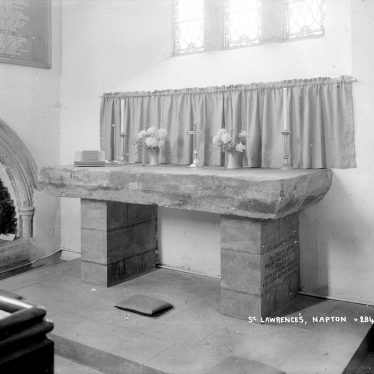 Napton on the Hill.  St Lawrence Church, altar