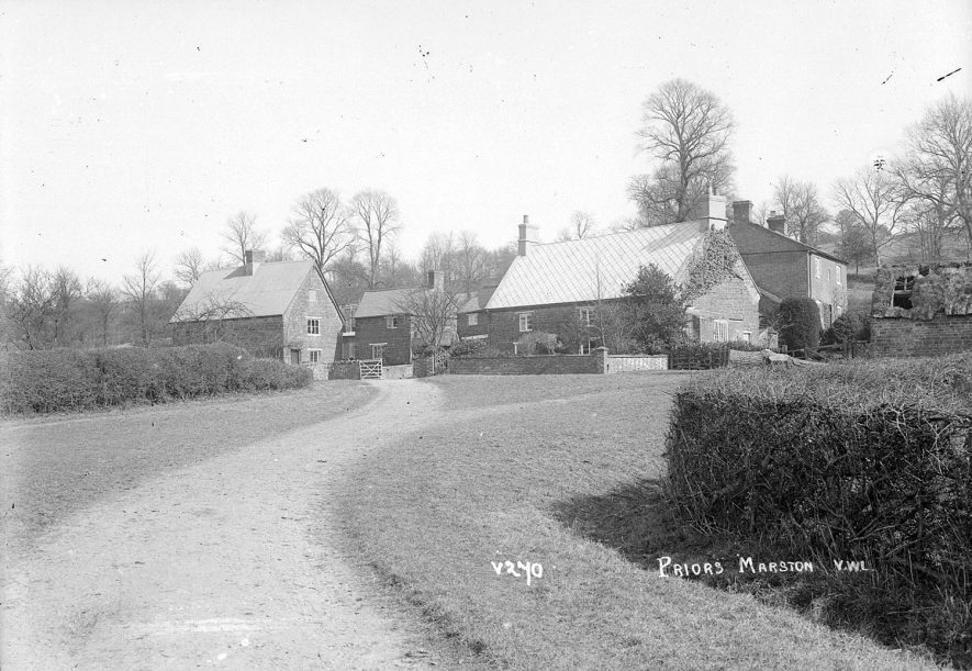 Village scene with cottages, Priors Marston.  1926 |  IMAGE LOCATION: (Warwickshire County Record Office)