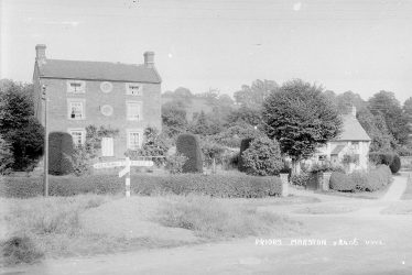 Priors Marston.  Large detached house and cottage