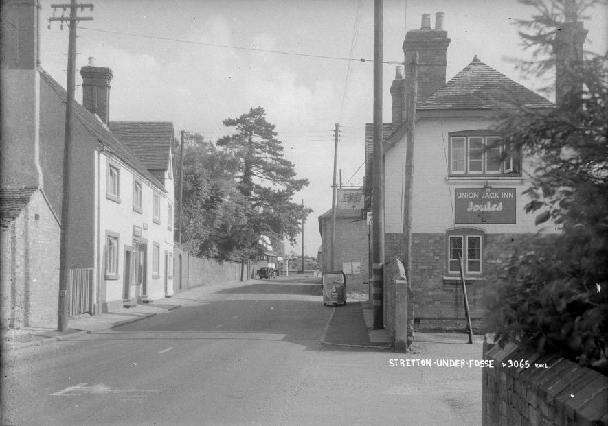 The Union Jack Inn, Stretton under Fosse.  1960s |  IMAGE LOCATION: (Warwickshire County Record Office)