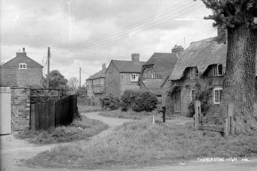 Thurlaston.  Cottages