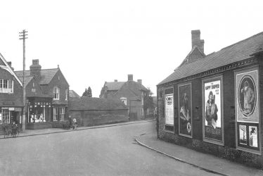 Clifton upon Dunsmore.  Village street