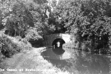 Newbold on Avon.  Oxford Canal