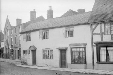 Alcester.  Priory Road
