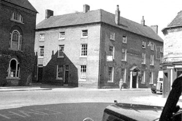 Alcester.  Swan Hotel