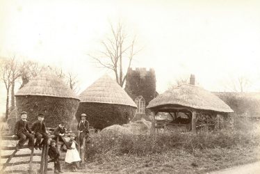 Weston on Avon.  Farm scene