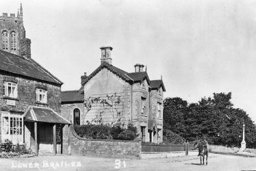 Brailes, Lower.  Houses