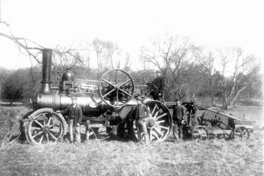 Salford Priors.  Agricultural steam engine and workers