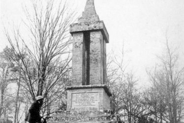 Warwick.  Blacklow Hill, Gaveston's Cross