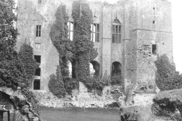 Kenilworth.  Castle, Caesar's Tower