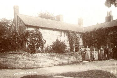 Ardens Grafton.  Cottages