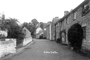 Ardens Grafton.  Village street
