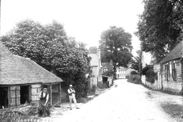 Ardens Grafton.  Smithy