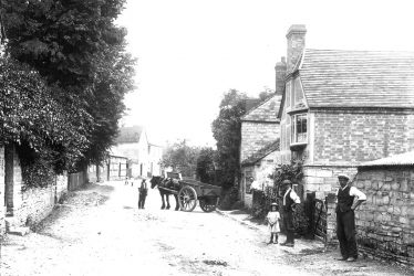Ardens Grafton.  Village street