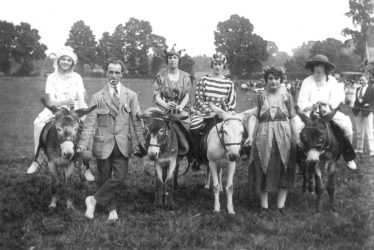 Ashorne.  Donkey rides