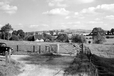 Shipston on Stour.  Brailes Hill