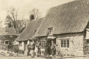 Cherington.  Thatched cottages
