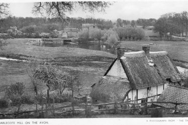 Hampton Lucy. Charlecote  Mill and the Avon.
