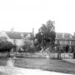 Quinton, Lower.  Houses