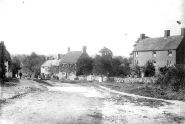 Stretton on Fosse.  Village view