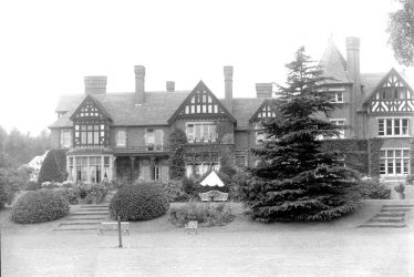 Temple Grafton.  Grafton Court