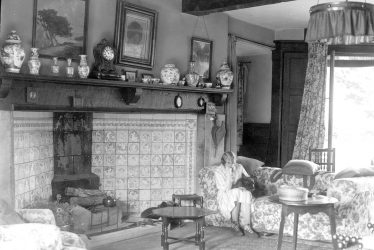Alveston.  Interior of Alveston Manor