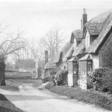 Welford on Avon.  Cottages