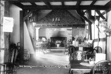 Warwick.  Tudor House Café