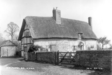 Welford on Avon.  Cottage