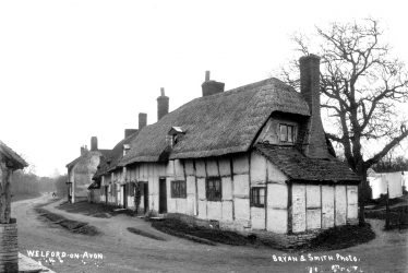 Welford on Avon.  Cottages