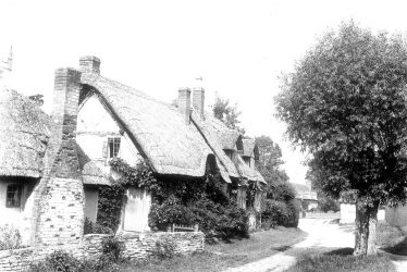 Welford on Avon.  Boat Lane