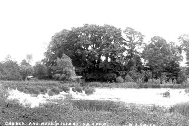 Welford on Avon.  Weir on the River Avon