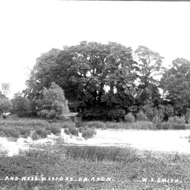 Welford on Avon.  Weir on the River Avon