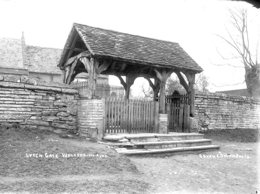 The lych gate at Welford on Avon church.  1900s |  IMAGE LOCATION: (Warwickshire County Record Office)