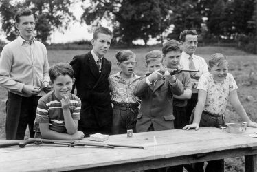 Offchurch.  Men and boys with air rifles
