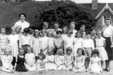 Offchurch.  School group photograph