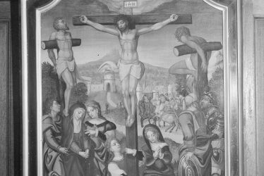 Ashow.  Chuch, altar piece