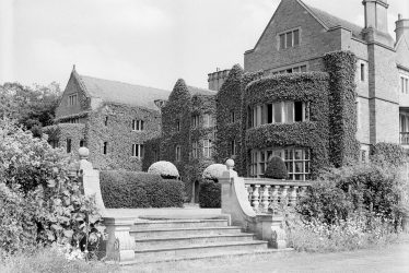 Ashorne.  Hill Farm