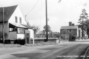 Stretton under Fosse.  Village scene