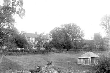 Butlers Marston.  Manor