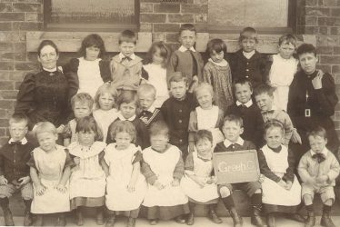 Long Lawford.  School group