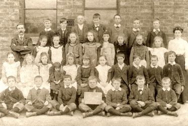 Long Lawford.  School group
