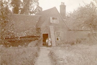 Kings Newnham.  "The Wells" Cottage