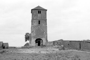 Kings Newnham.  Tower of ruined Church