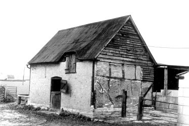 Bidford on Avon.  Stable at Famington Farm